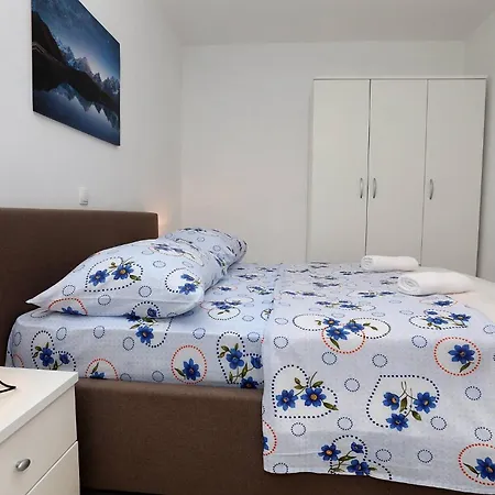 Charming 2-bedroom With Stunning Views In Okrug Gornji * Trogir
